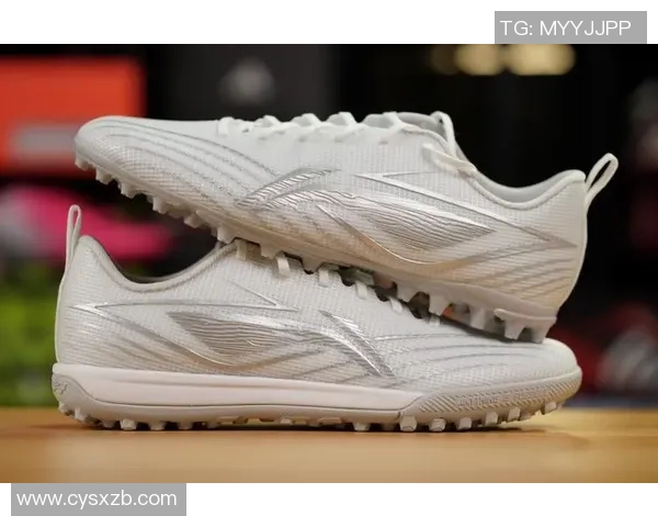 穿李宁足球鞋的球星有哪些他们如何影响品牌发展与足球领域 穿李宁足球鞋的球星有哪些他们如何影响品牌发展与足球领域